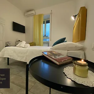 Terrace Boutique , Roma Italia